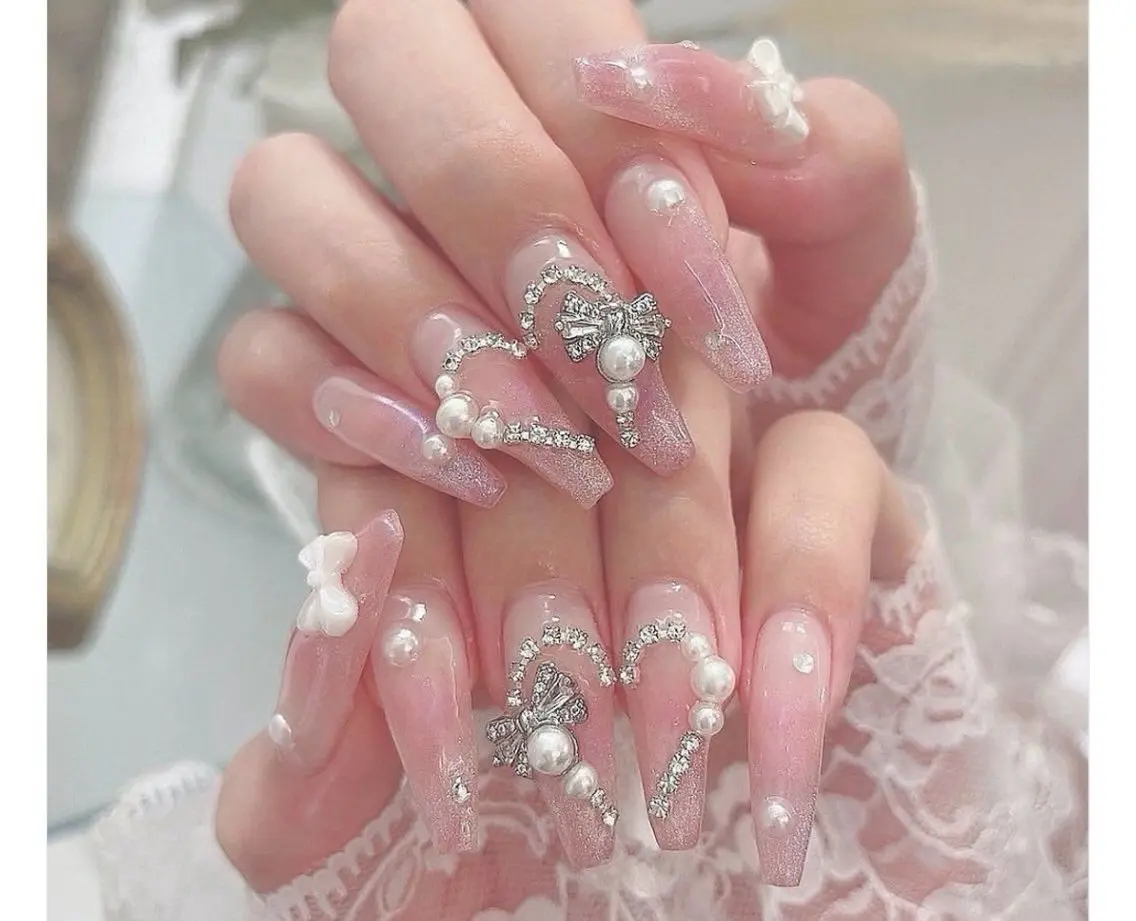 ネイル アートネイル 長さ出し ジェルネイル マグネットネイル ニュアンスネイル ハンドネイル Cloudy Chan Nailのネイルデザイン