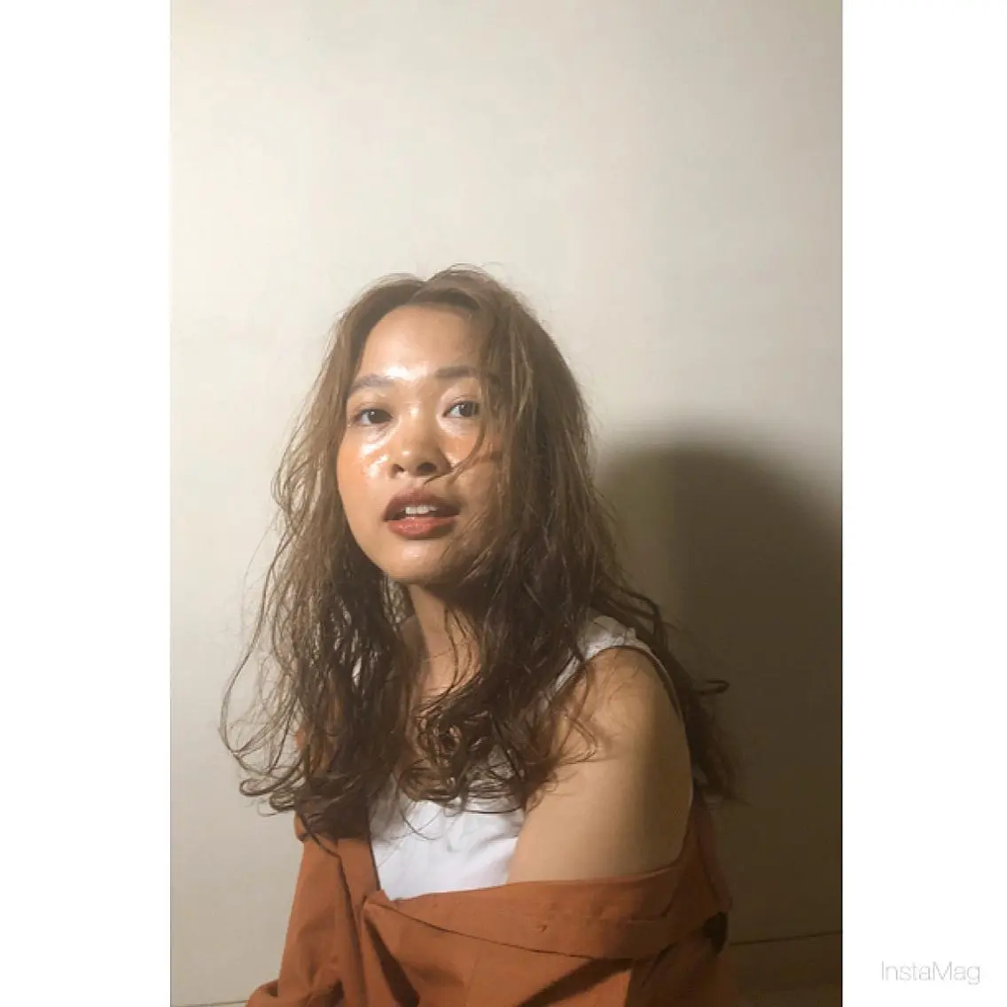 ロング カラー カット パーマ 岩間 香純のヘアスタイル