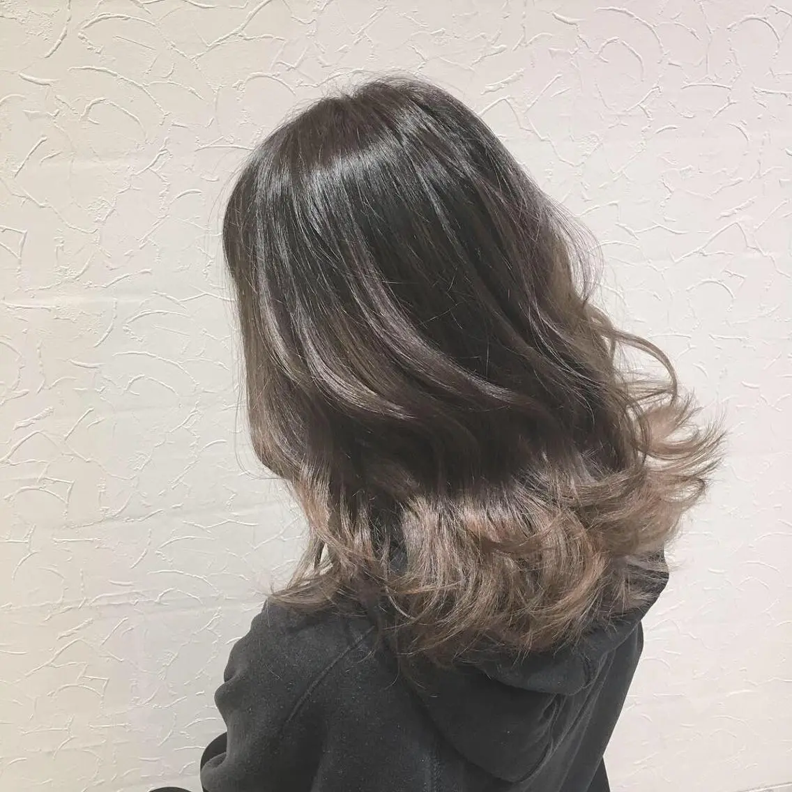 ミディアム カラー ベージュカラー グラデーションカラー ミルクティーベージュ 【モニター募集】 三宅航平のヘアスタイル
