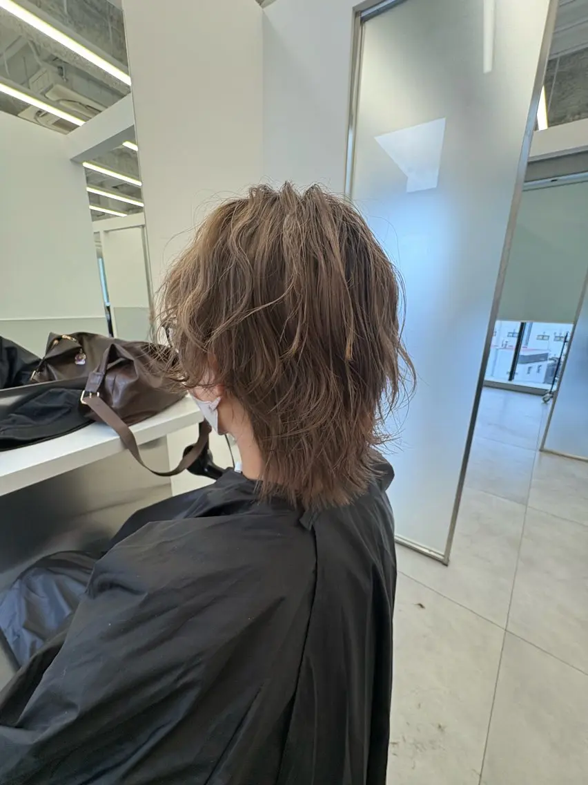 ショート カラー ベージュカラー ブリーチ ヘアカラー 天野 利咲のヘアスタイル