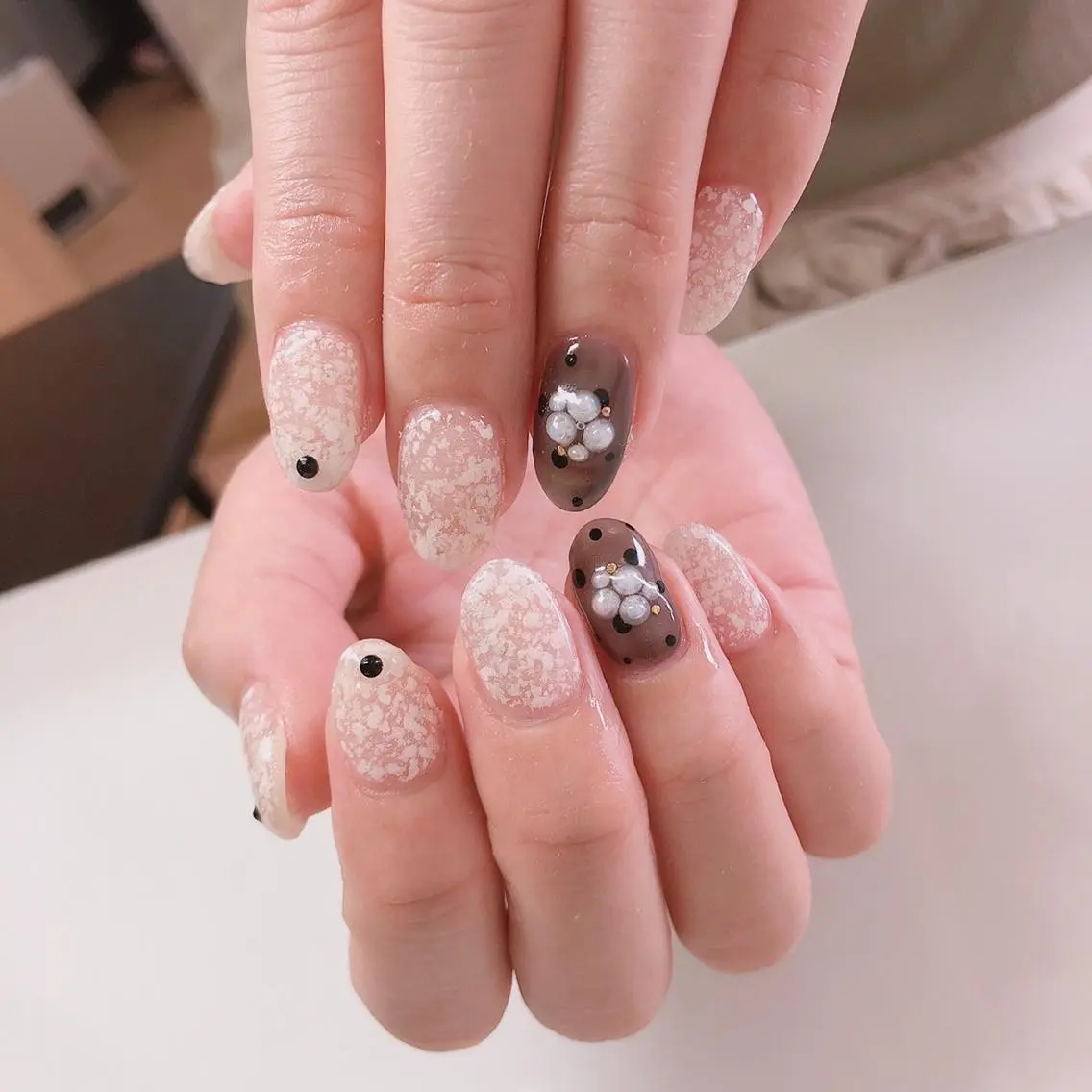 ネイル フットネイル グリーン オフィスネイル ワンカラーネイル 春ネイル Lily Roseスタッフ一同のマツエク・マツパデザイン