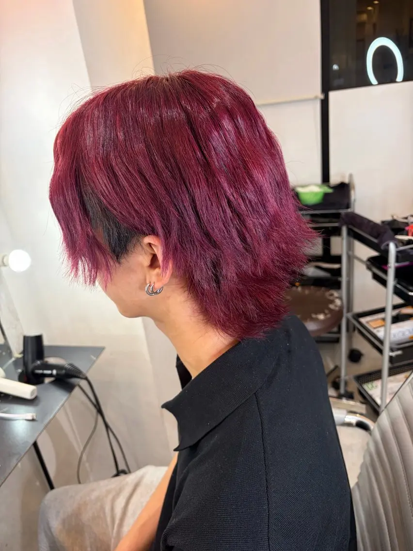 メンズ メンズブリーチ サカイ シホのヘアスタイル