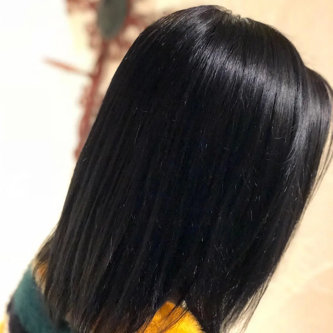 ミディアム カラー 黒髪 ブルーカラー ブルージュ 小森 拓哉のヘアスタイル