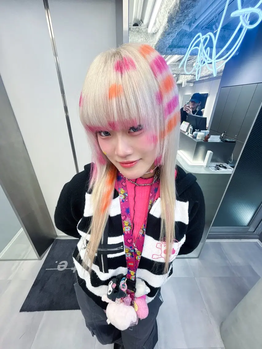 セミロング カラー ヘアカラー デザインカラー /rioのヘアスタイル