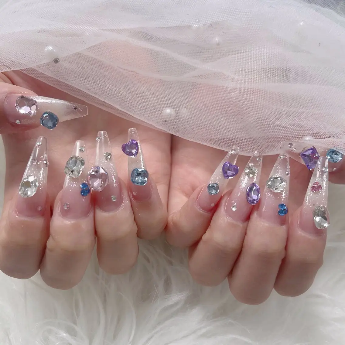 ネイル オーロラネイル 長さ出し フラッシュネイル フレンチネイル ジェルネイル ハンドネイル ハンドケア CiCi Nail Salonのネイルデザイン