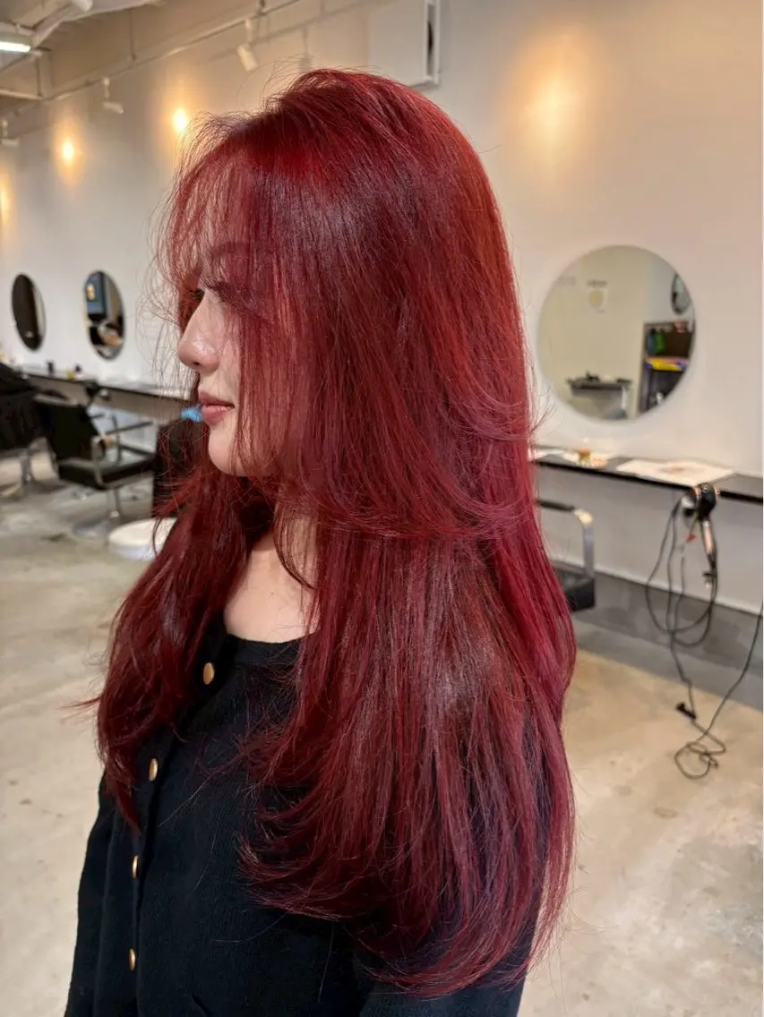 ロング カラー LUCK ユナのヘアスタイル
