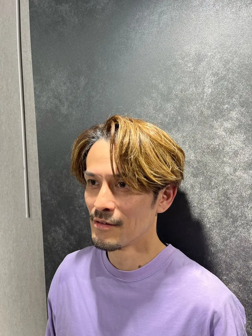 ショート メンズ センターパート メンズハイトーン カット メンズパーマ職人 パーマ🔥ritaのヘアスタイル