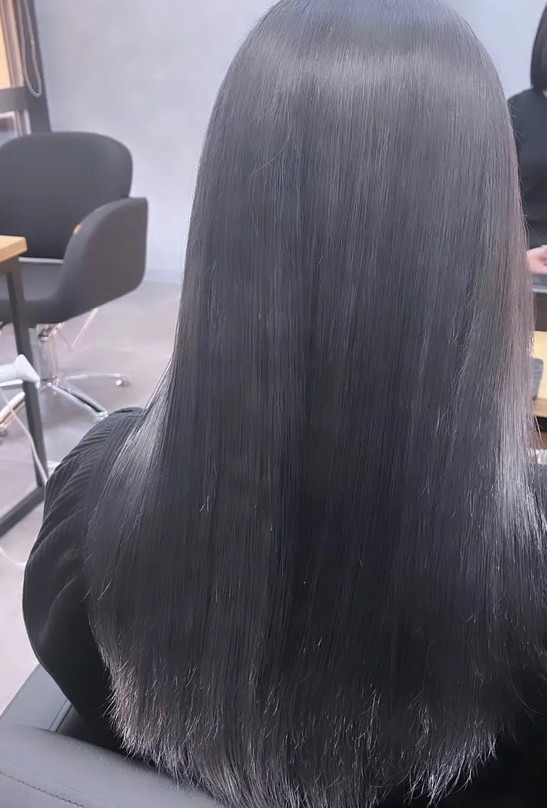 ロング カラー 透明感カラー 熊谷 有紗のヘアスタイル