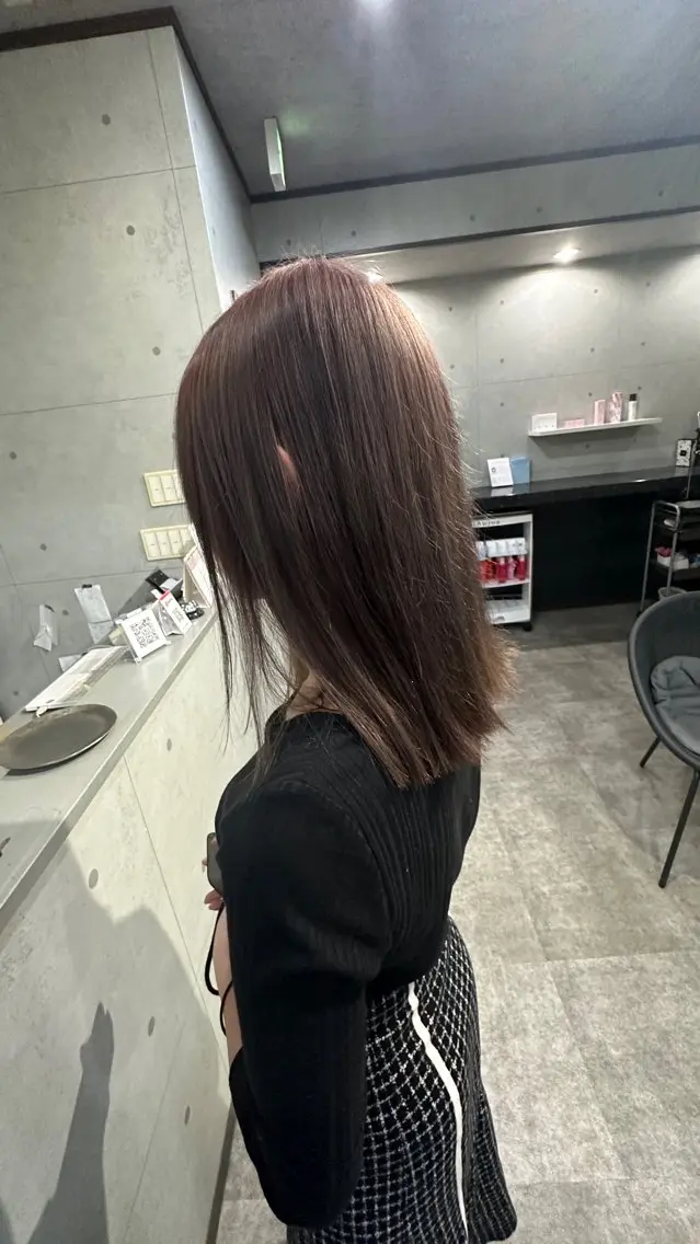 セミロング ショートボブ ボブ ハイライト 髪質改善 レイヤーカット カット ヘアカラー REVE 美容室のヘアスタイル