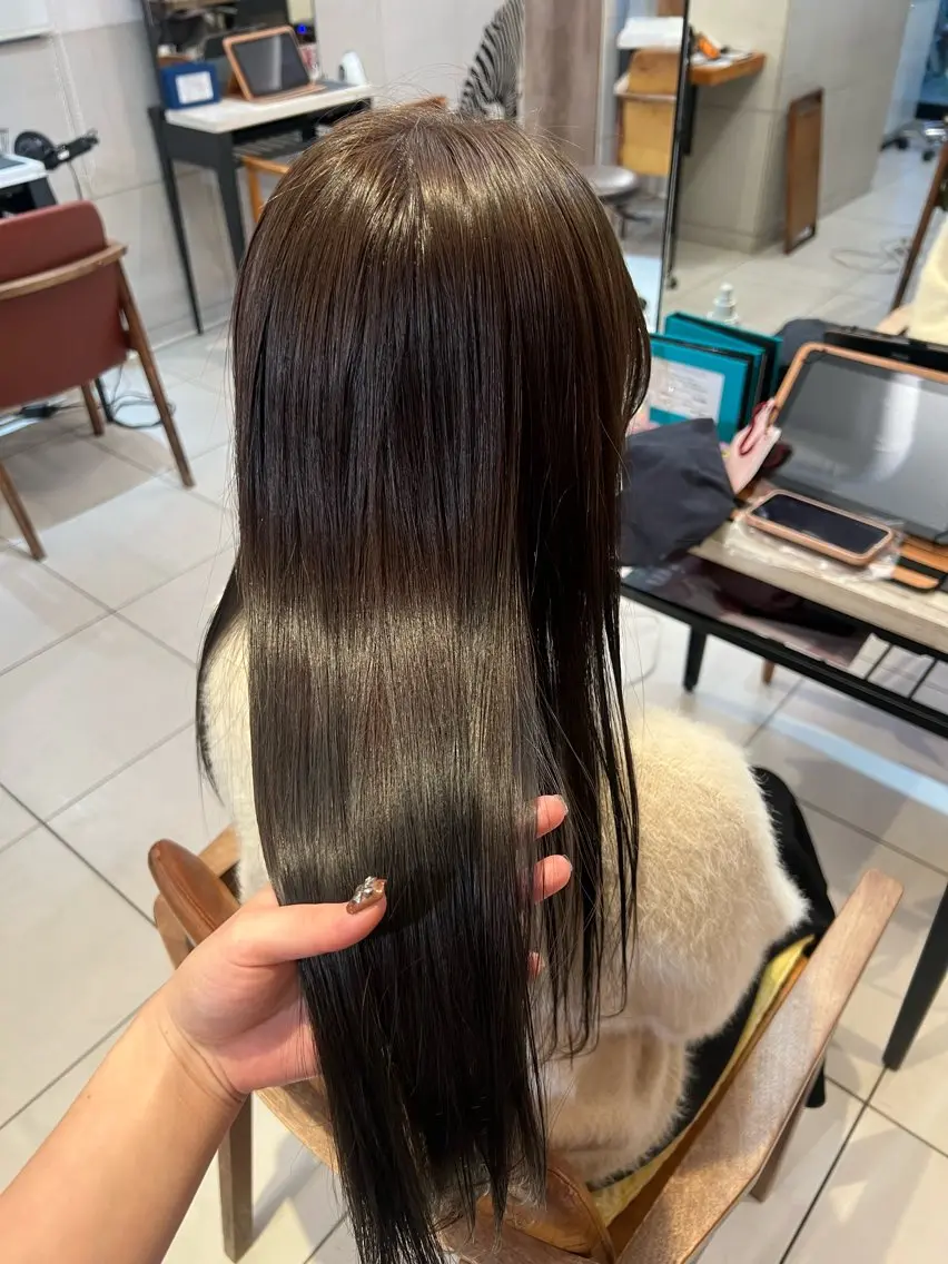 ロング カラー グレージュ ロング かわの ももな 💜ྀིのヘアスタイル