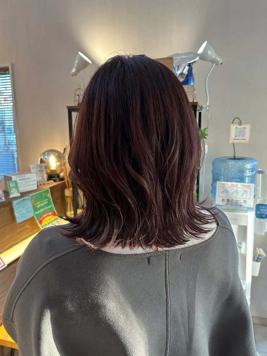 ミディアム カラー ブラウンカラー ピンクカラー カット 浅利 陽菜のヘアスタイル