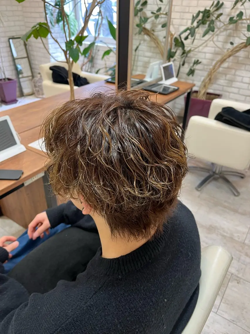 ショート カラー パーマ メンズ ヘアカラー トリートメント コンテスト入賞歴有✨ /HINA🪼のヘアスタイル