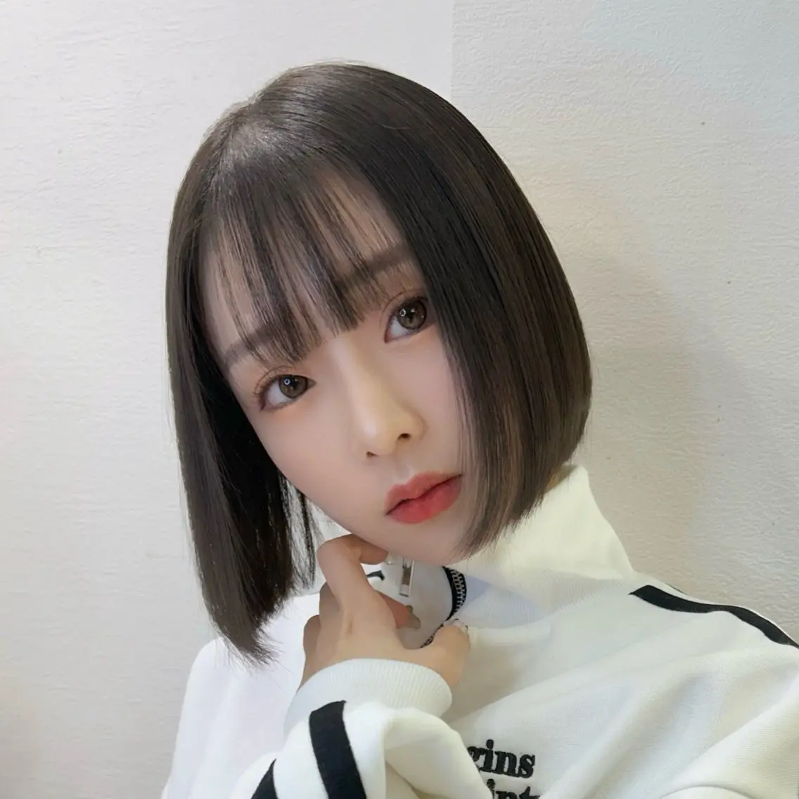 ミディアム カラー ヘアアレンジ 切りっぱなしボブ ボブ 縮毛矯正 カット 縮毛矯正 トリートメント 髪質改善【縮毛矯正】 北千住 田邉 澪のヘアスタイル