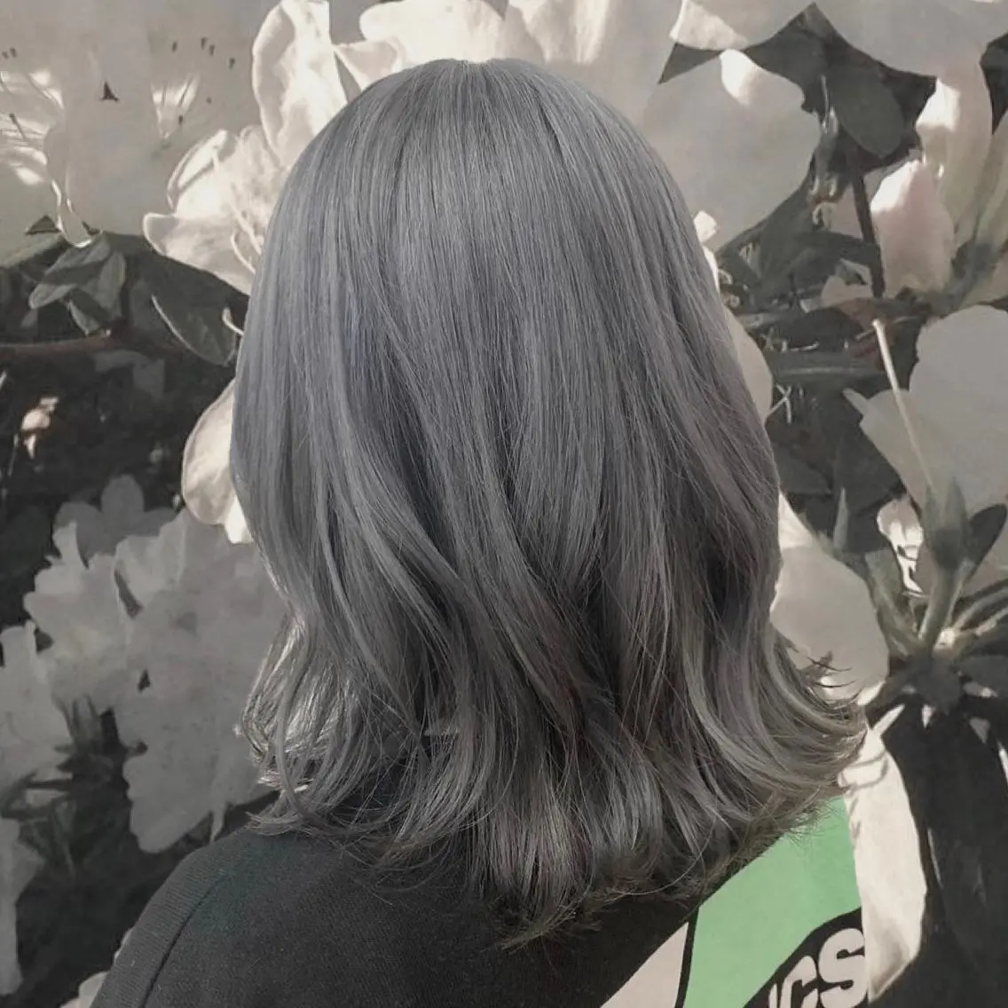 カラー ブリーチ MANAMI 🥀ウルフカットのヘアスタイル