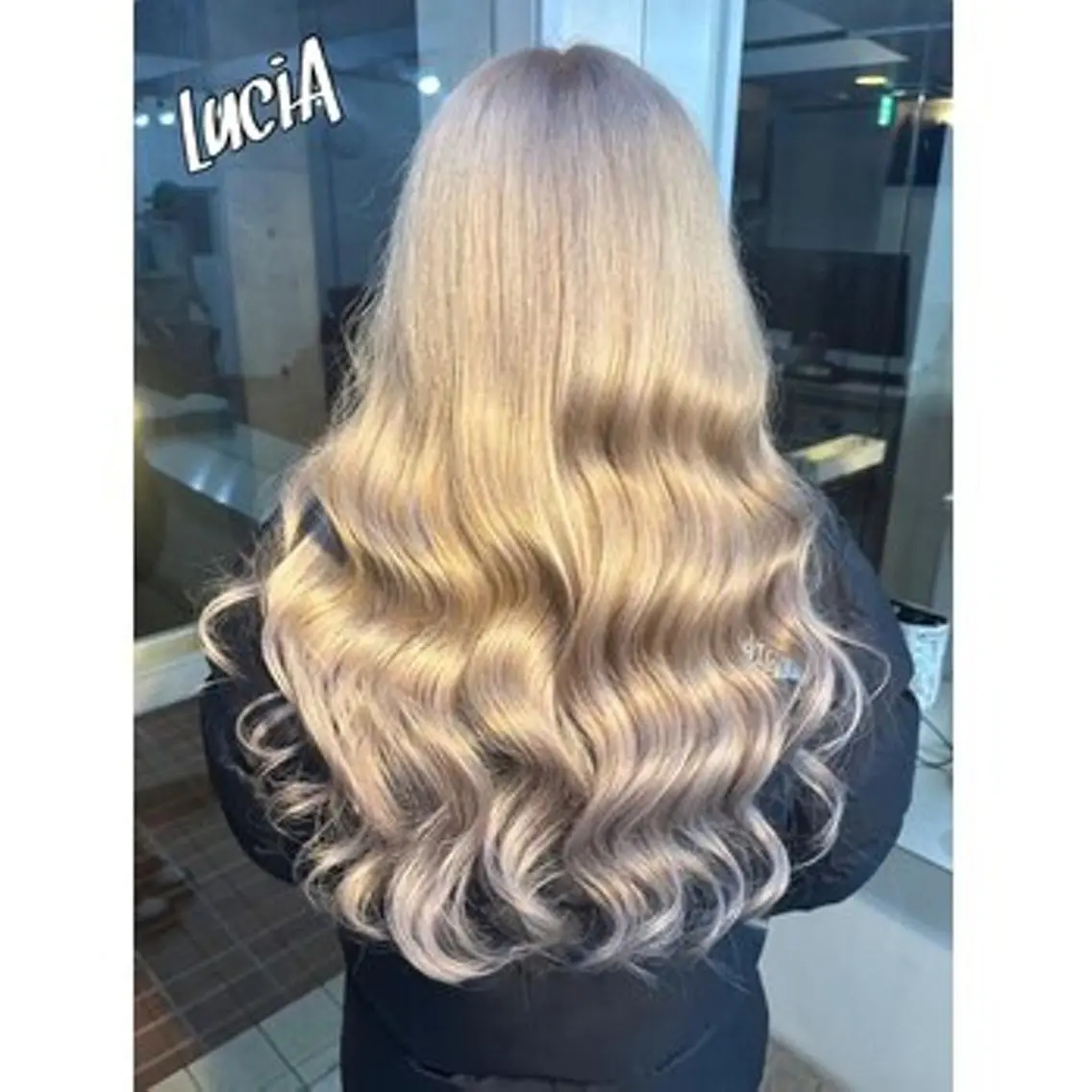 ヘアアレンジ ロング カラー MISAKIエクステ ブリーチ\5900のヘアスタイル