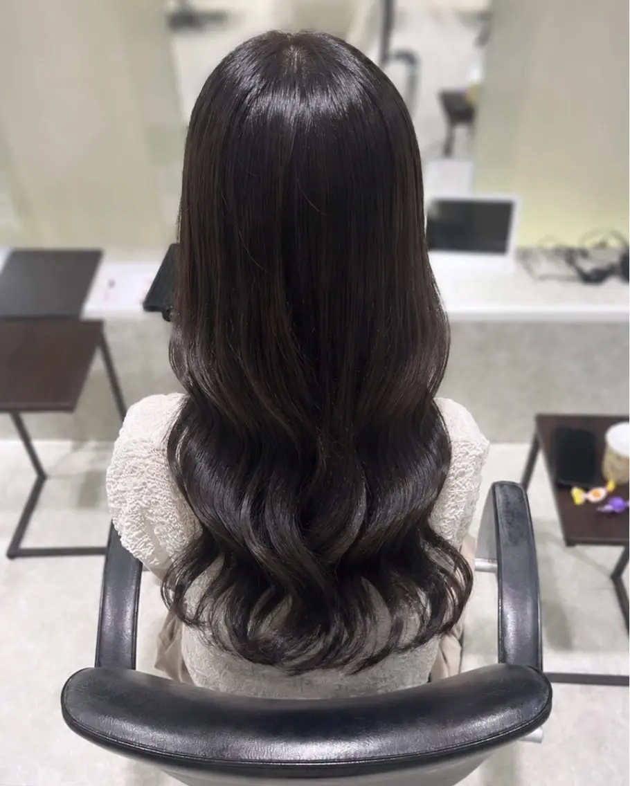 ロング カラー 中川 奈々実のヘアスタイル