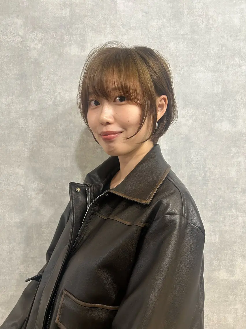 ショート 小顔垢抜けレイヤー/ ハイトーン/YUTOのヘアスタイル