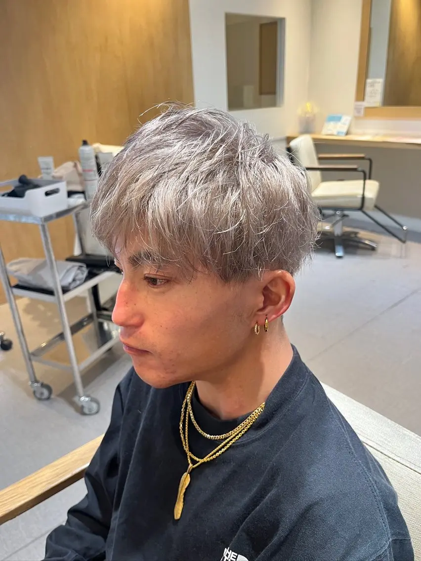 ショート カラー メンズ ベージュカラー シルバー レディースカット モデル募集中/田中楓のヘアスタイル