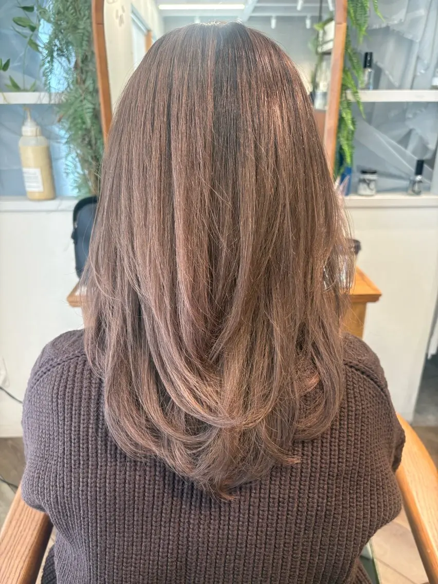 セミロング 鮫島海斗☆レイヤー☆ ケアブリーチのヘアスタイル