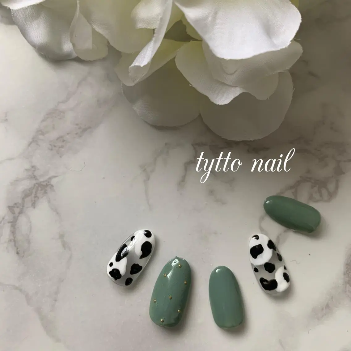 ネイル アニマル柄 グリーン ハンドネイル tytto nail ❤︎‪‪eri‪‪のネイルデザイン