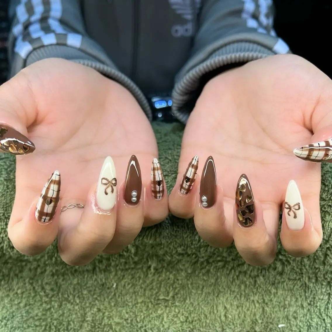 ネイル ハンドネイル フットネイル MHR nailのネイルデザイン