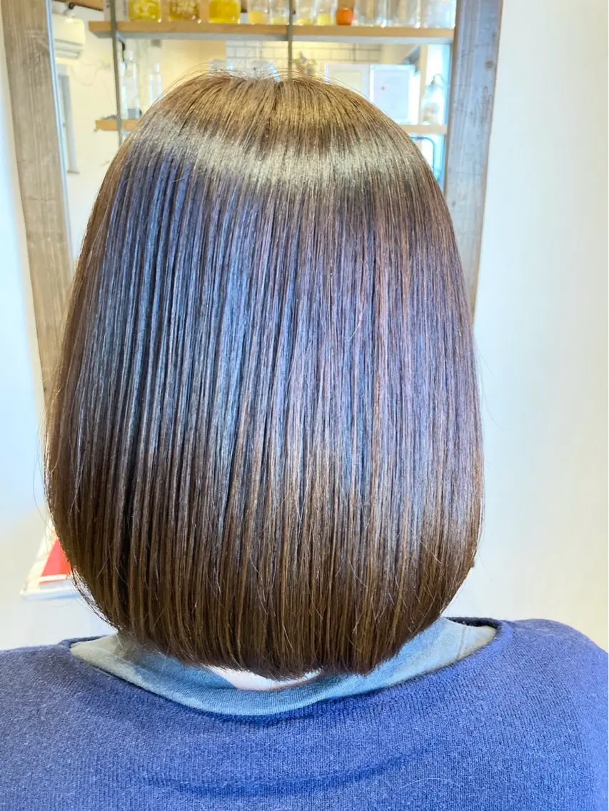 ミディアム カラー カット YUKI .のヘアスタイル