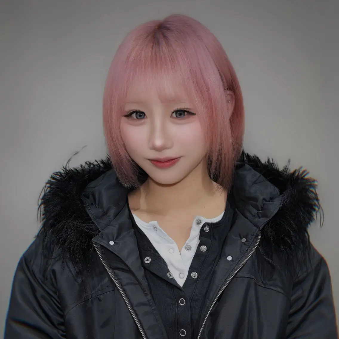 ショート カラー ブリーチ ケアブリーチ デザインカラー ハイトーンカラー ハッシュカット ヘアカラー トリートメント ハイトーン/レイヤー しゅーたのヘアスタイル