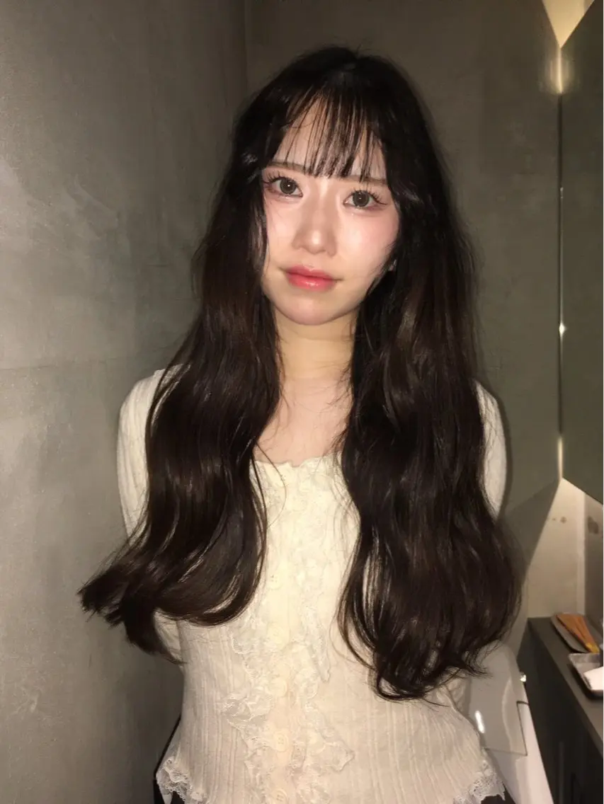 ロング ヘアアレンジ トリートメント Momoka🪷 /ハイトーンのヘアスタイル