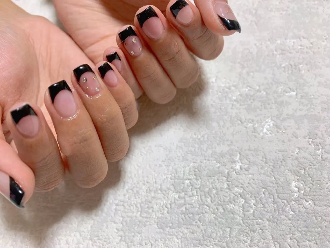 ネイル フレンチネイル ジェルネイル 韓国ネイル メンズネイル 持ち込み kiki nail たまプラーザのネイルデザイン