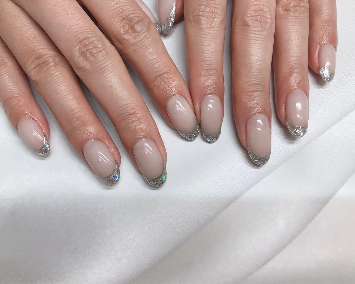 ネイル フレンチネイル ガラスフレンチ ハンドネイル saki_ nail heronのネイルデザイン