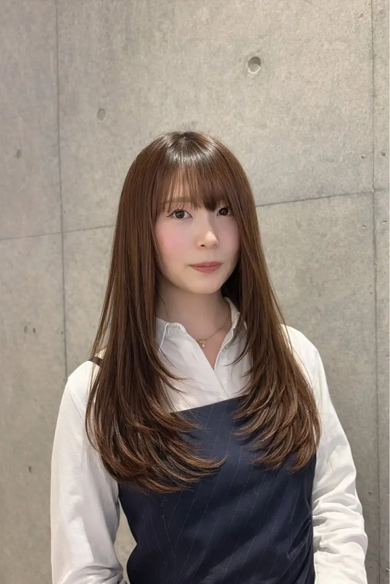 ロング レイヤーカット カット 南 菜花のヘアスタイル