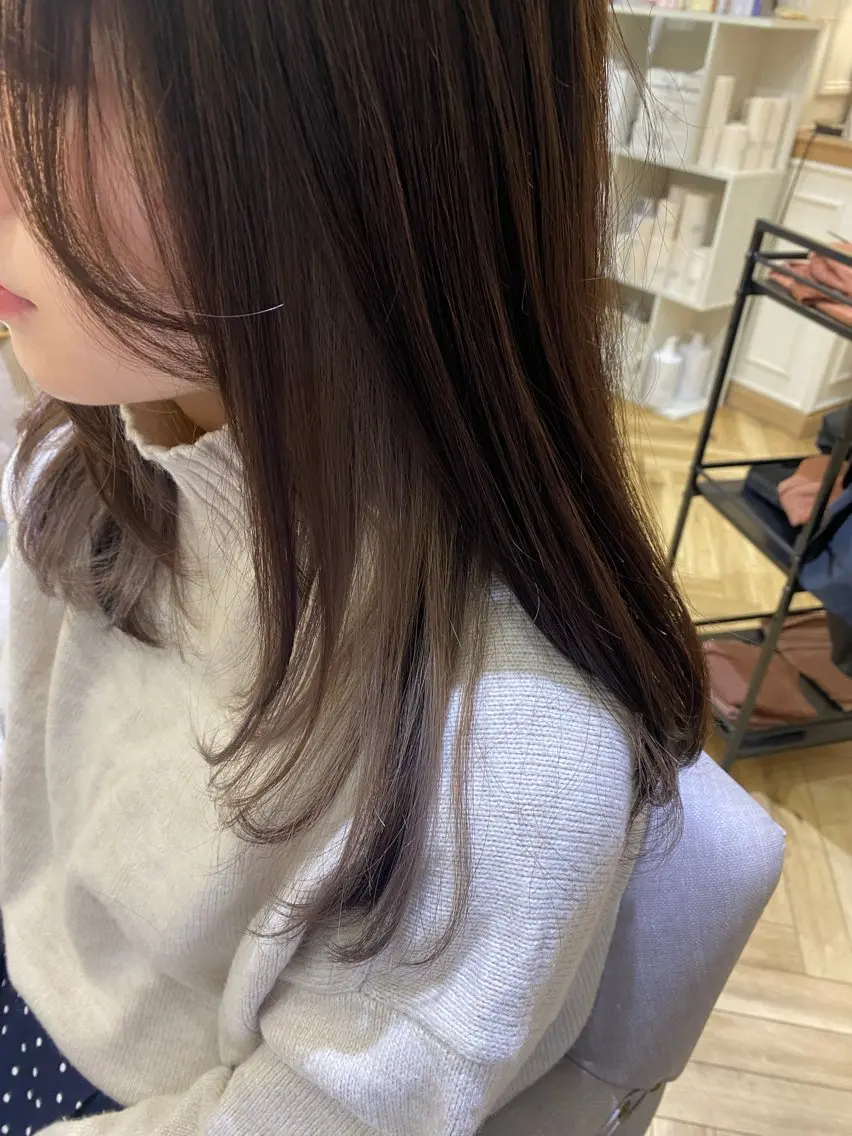 ロング カラー ベージュカラー ホワイトベージュ 顔まわりレイヤー 顔周りカット レイヤーカット 韓国ヘア・カラー 🩵SHIZUKUのヘアスタイル