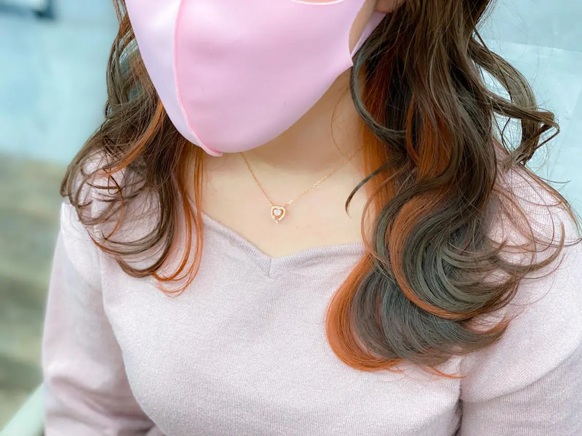 ロング カラー インナーカラー オレンジ louwe 武藤幸世のヘアスタイル
