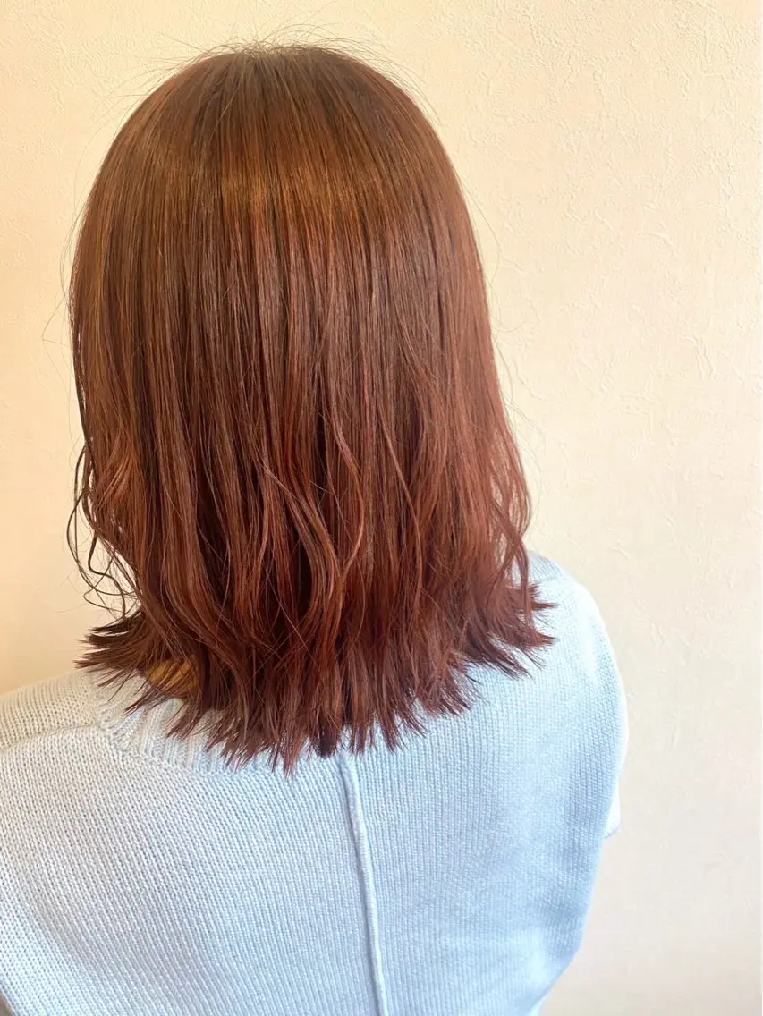 ミディアム オレンジブラウン 金井 海月のヘアスタイル