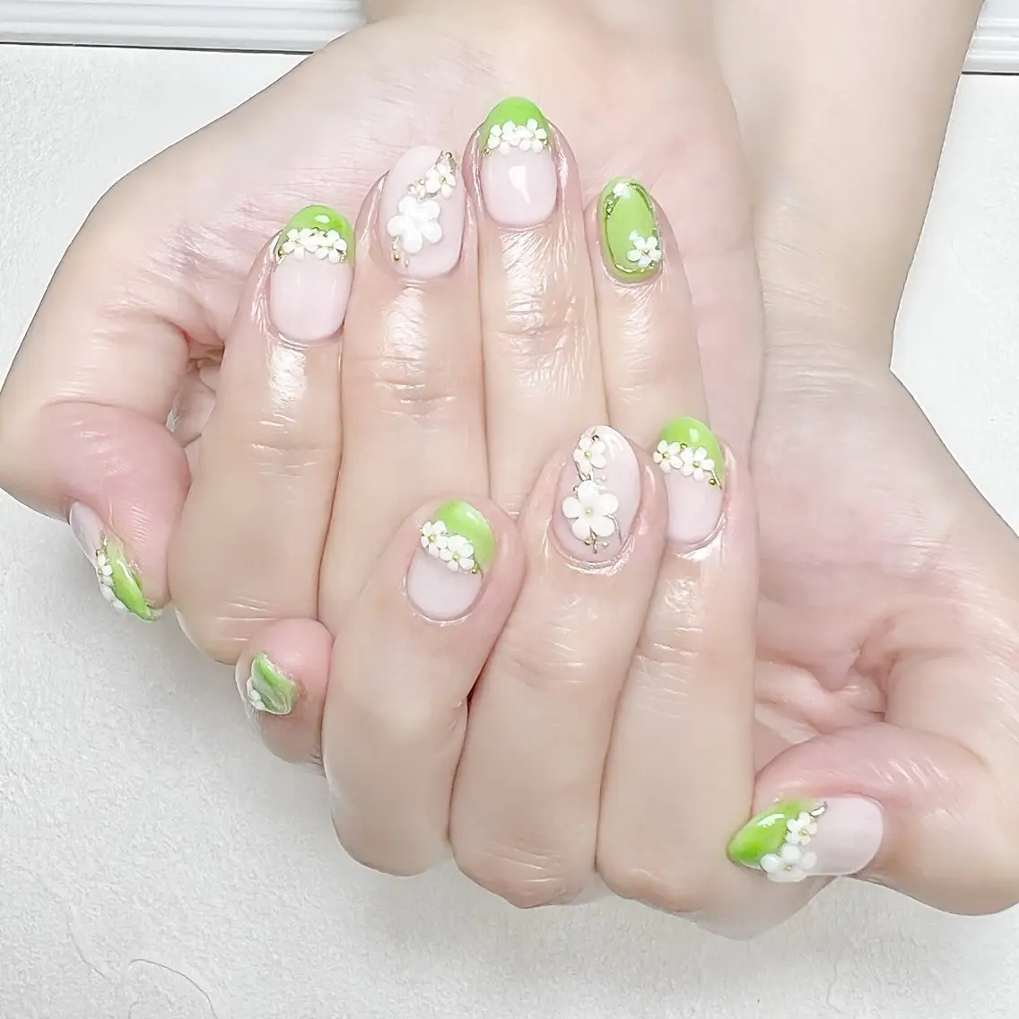 ネイル フラワーネイル ガーリー ミラーネイル rouse nail RISATOのネイルデザイン
