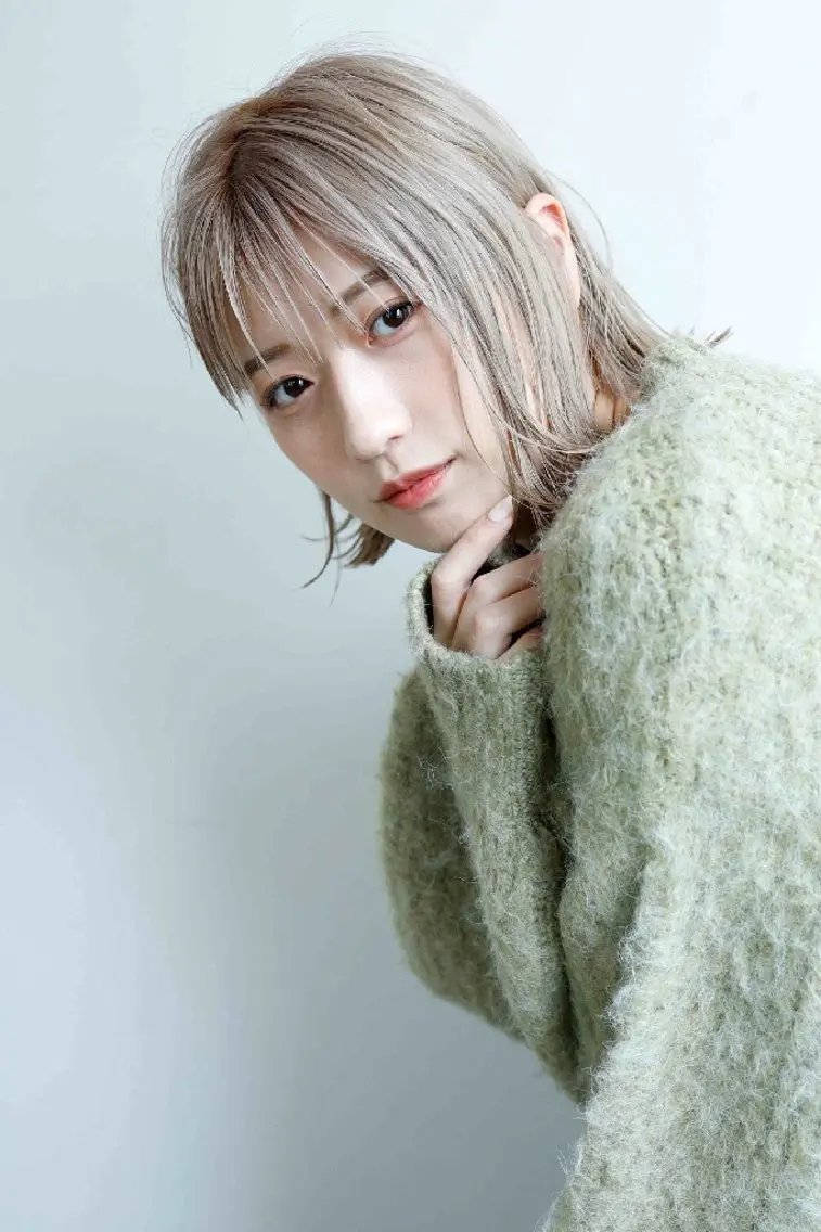 ミディアム カラー ブリーチ 美髪専門店カヴァリ TORUのヘアスタイル