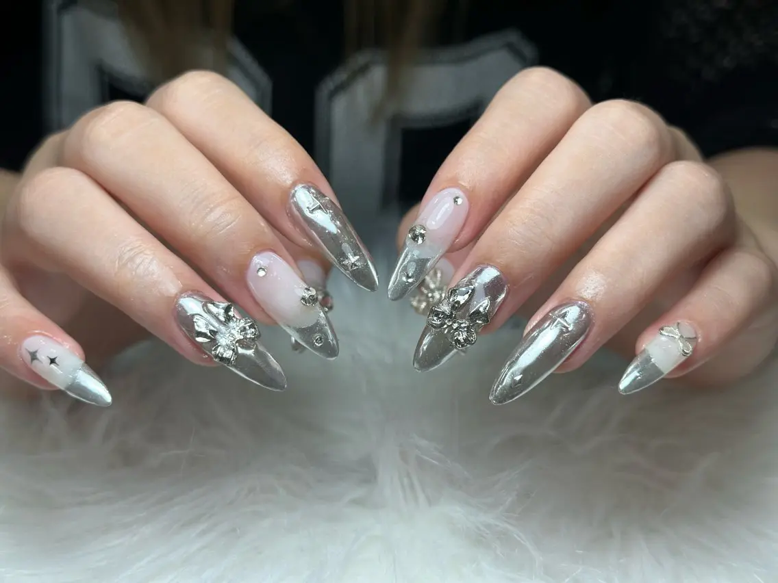 ネイル フレンチネイル グラデーション 韓国ネイル マグネットネイル シンプルネイル ハンドネイル CoMo Nailのネイルデザイン