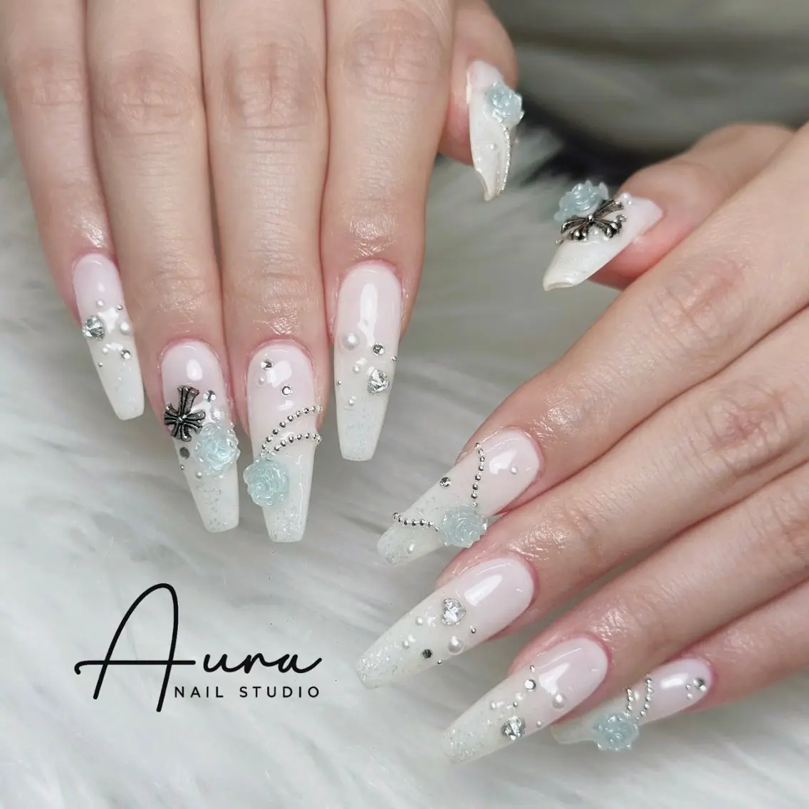 ネイル ハンドネイル Aura Nail HanNaのネイルデザイン