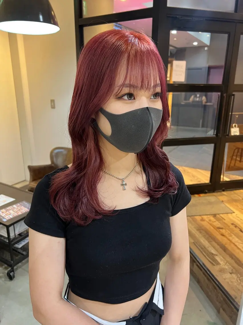 カラー ブリーチ ボルドーカラー beleefric 🩵チセのヘアスタイル