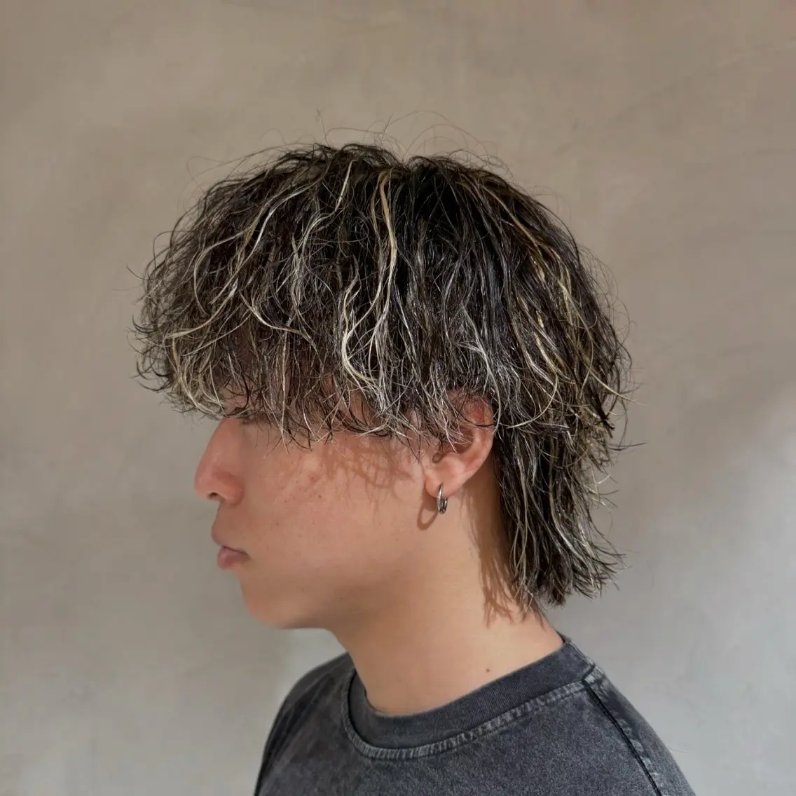 ミディアム メンズ ミディアムパーマ メンズパーマ 波巻きパーマ 横浜/レイヤー/ カネコのヘアスタイル