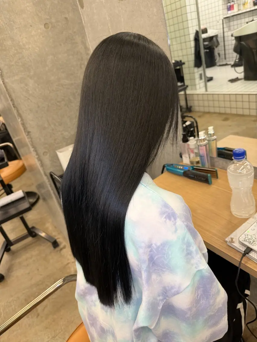 ロング 髪質改善 レイヤーカット 縮毛矯正 カット 縮毛矯正 トリートメント 縮毛矯正×髪質改善× 艶髪カラー　吉原和磨のヘアスタイル