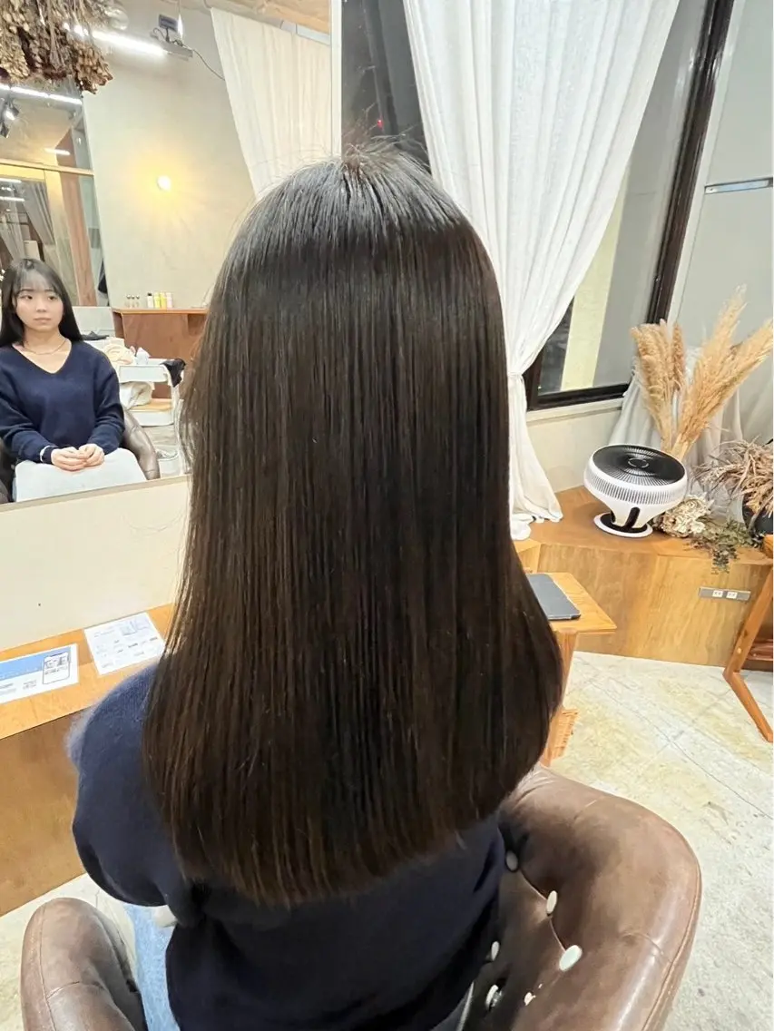 【髪質改善✕縮毛矯正】カット+酸性ストレートの写真