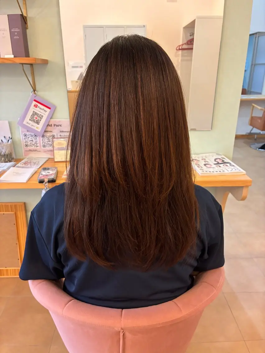 ロング レイヤーカット Parc 三沢市 momokaのヘアスタイル