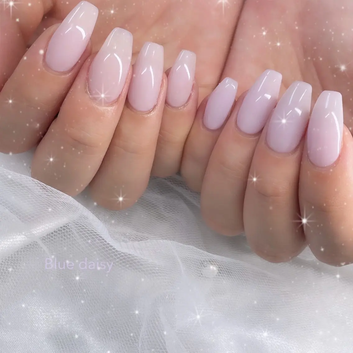 ネイル パステルネイル パープル ハンドネイル Blue daisy RIN🎀のネイルデザイン