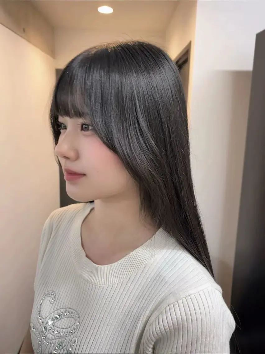 ロング 顔周りカット 小顔カット カット 薬院/駅近/ カラーモデル/募集中のヘアスタイル