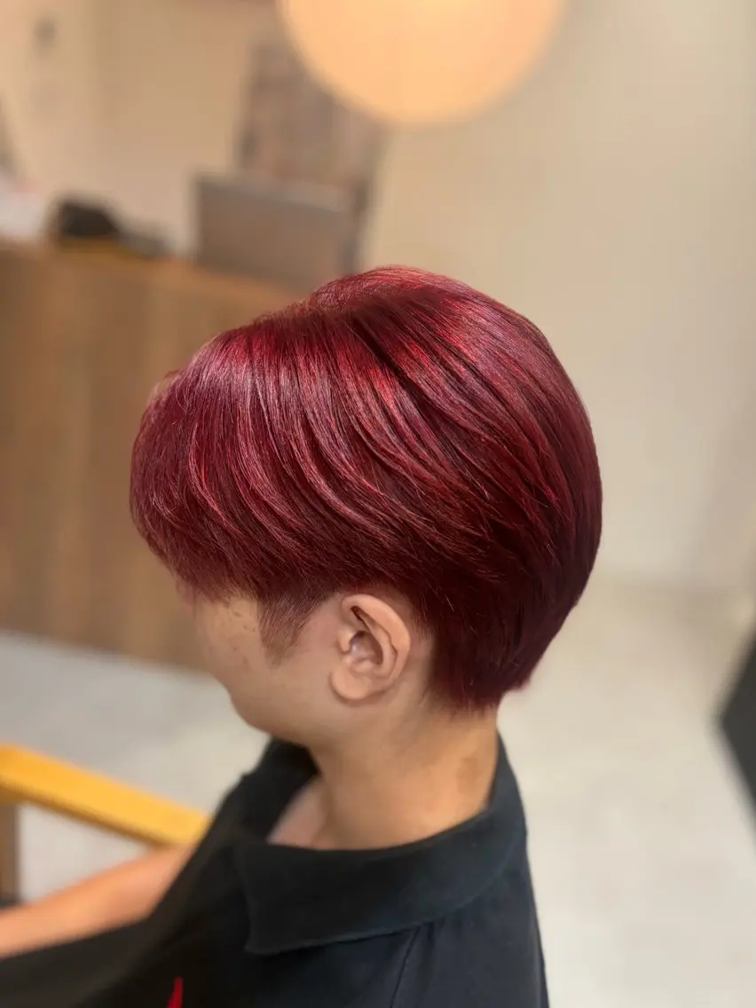 カラー ブリーチ ピンクカラー レッドカラー ブリーチカラー 🦋RANA🦋のヘアスタイル
