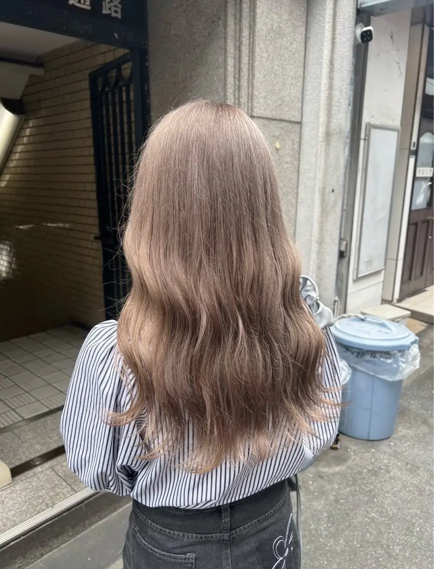 ロング カラー ベージュカラー ミルクティーベージュ 指名数No.1 /NAOYAのヘアスタイル