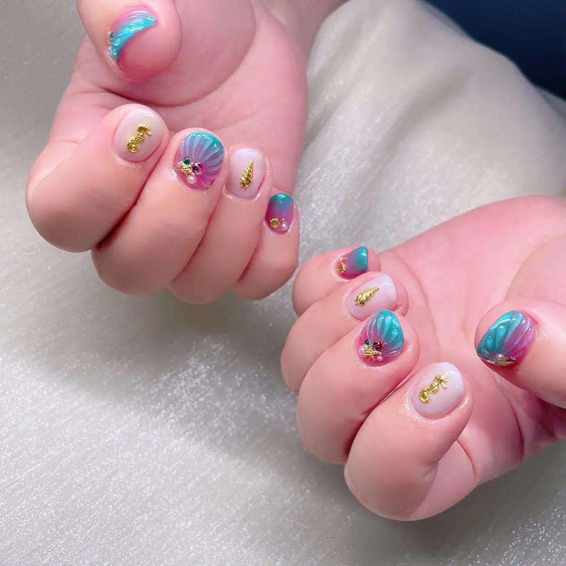 ネイル 長さ出し ストーンネイル ハンドネイル Nailist suzuのネイルデザイン