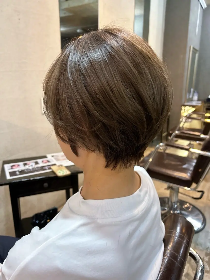 ショート カラー 透明感カラー ヘアカラー 桜田 修未のヘアスタイル