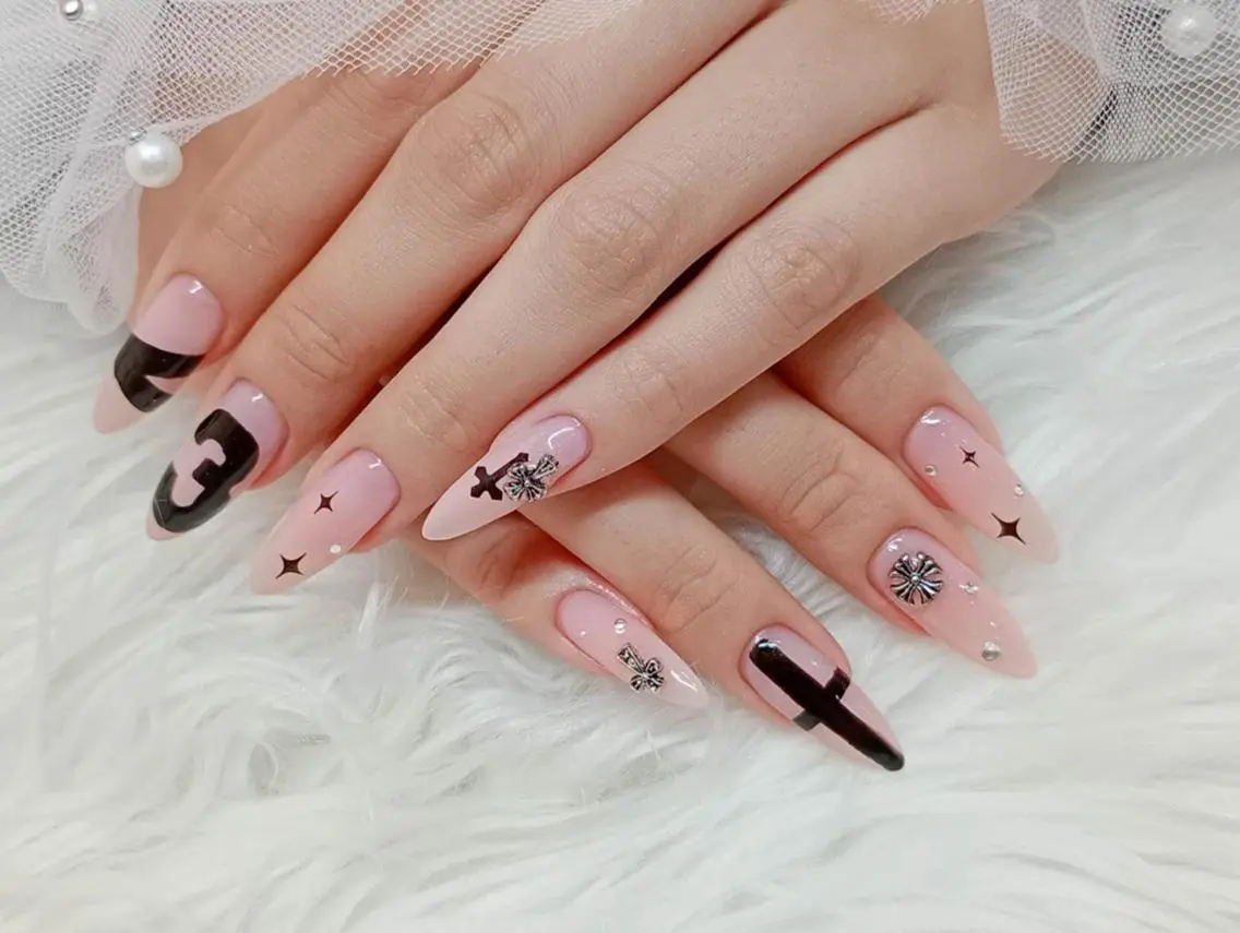 ネイル 長さ出し ジェルネイル 韓国ネイル 持ち込み パラジェル ハンドネイル ハンドケア Hana Bloom Nail💜Akiのネイルデザイン